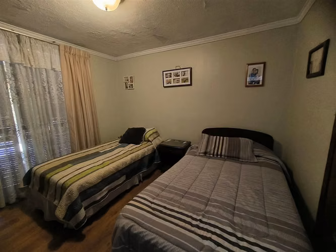 Casa en venta de 3 dorm. en La Granja