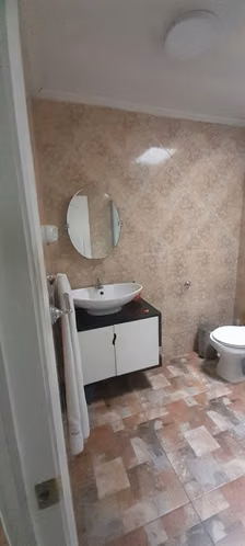 EXCELENTE CASA EN VENTA LA FLORIDA - Imagen 13