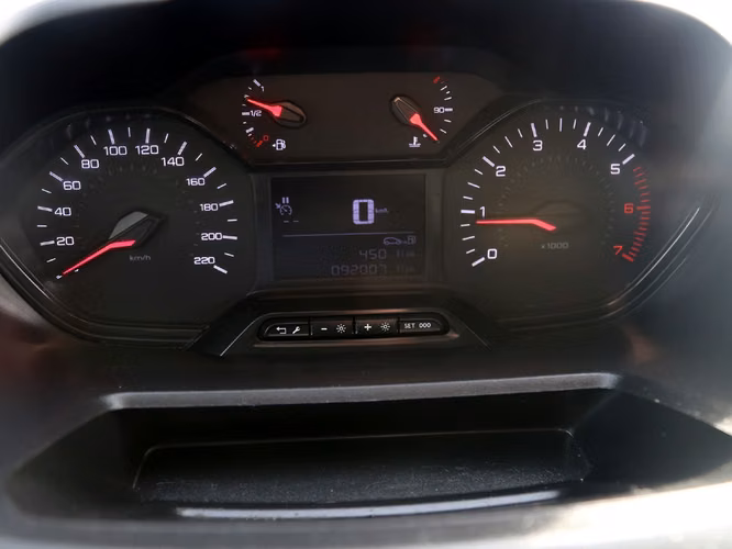 PEUGEOT PARTNER 2024