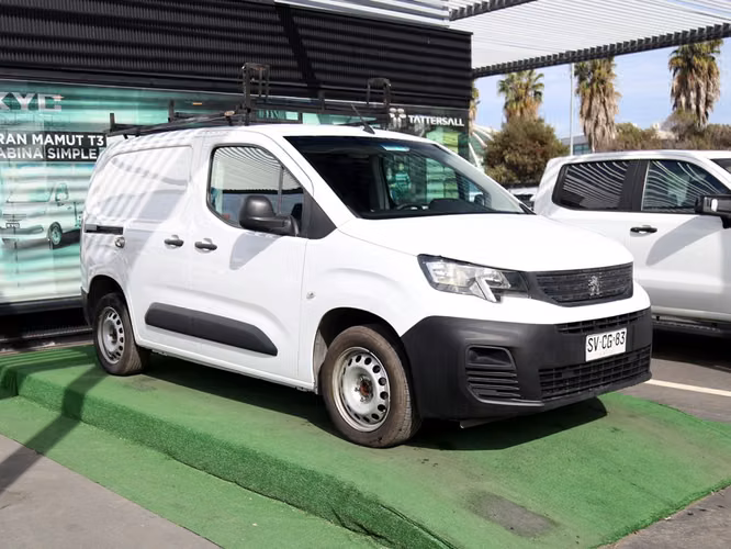 PEUGEOT PARTNER 2023