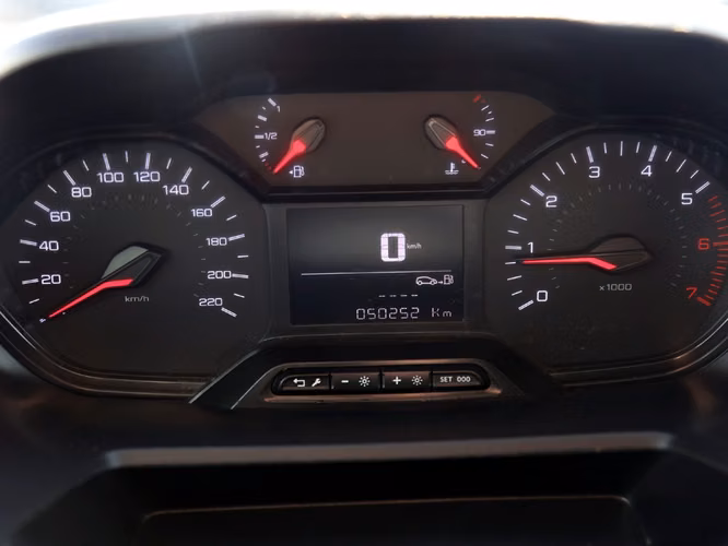 PEUGEOT PARTNER 2023