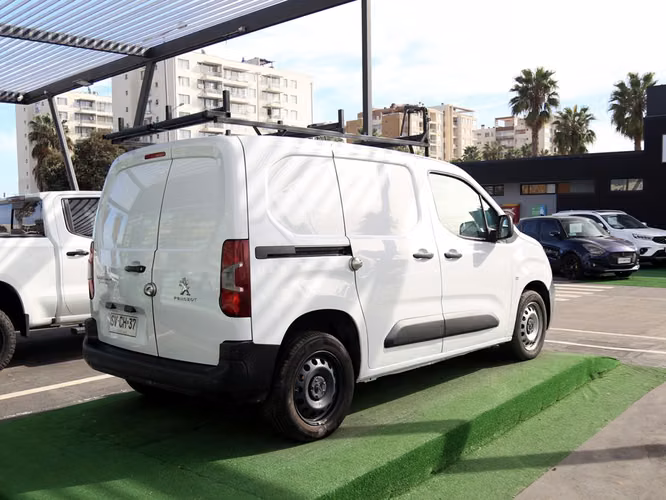 PEUGEOT PARTNER 2023