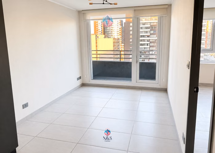 ARRIENDO MODERNO DEPARTAMENTO CON EXCELENTE CONECTIVIDAD