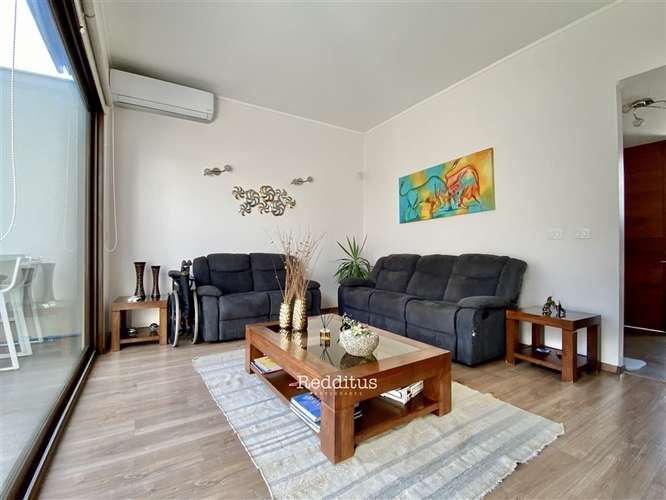 Amplia, remodelada en Lo Barnechea - Imagen 4