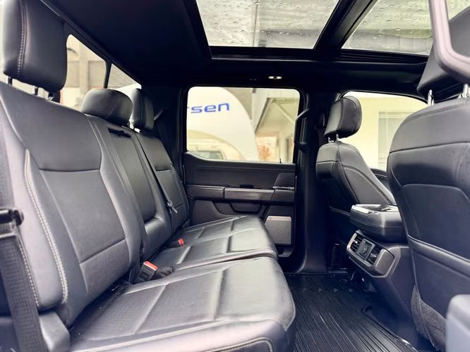 FORD F150 F-150 LARIAT BLACK CC 4X4 5.0L - 2025 | 1568
