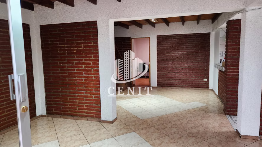 ARRIENDO LOCAL / OFICINA, CENTRO DE SAN JAVIER