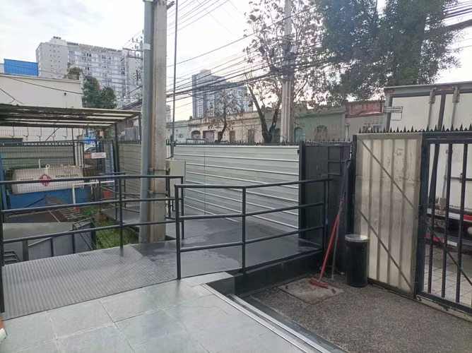 Oficina en Santa Elena. Maule. Metro Ñuble (177807)