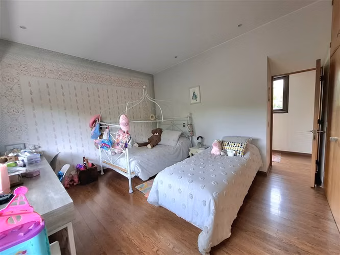Los Ingleses 328 m2 en 5005 de terreno 5 D 5B estar piscina - Imagen 19