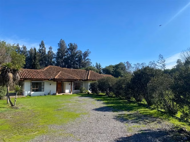 190 m2 construidos en 3200 de terreno, 3D 2B sala de estar