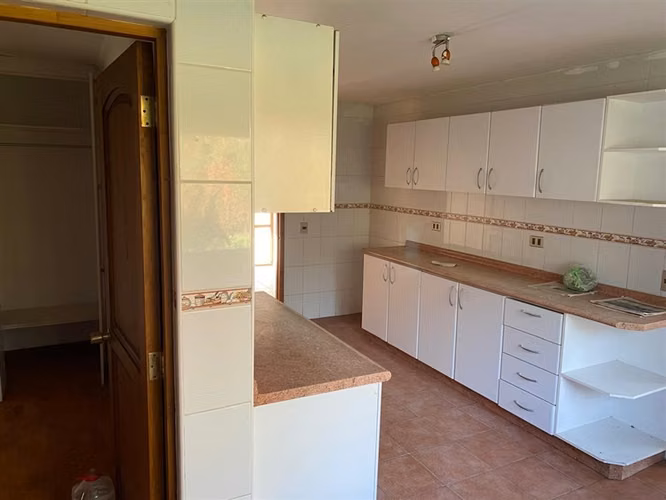 190 m2 construidos en 3200 de terreno, 3D 2B sala de estar