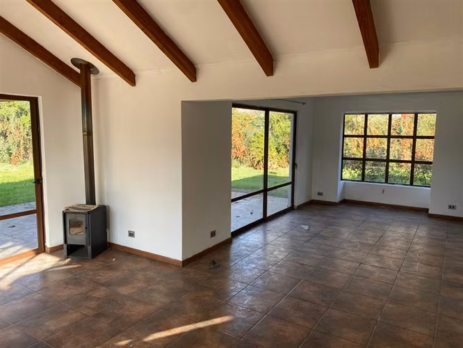 190 m2 construidos en 3200 de terreno, 3D 2B sala de estar