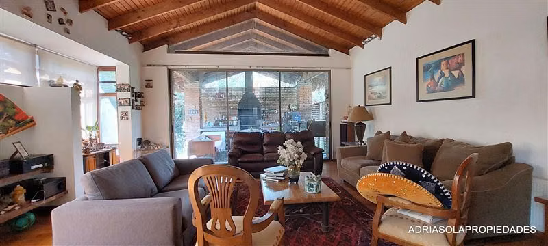 Algarrobal 2, 4D 4B, estar, 264 mts en 5.017 de terreno