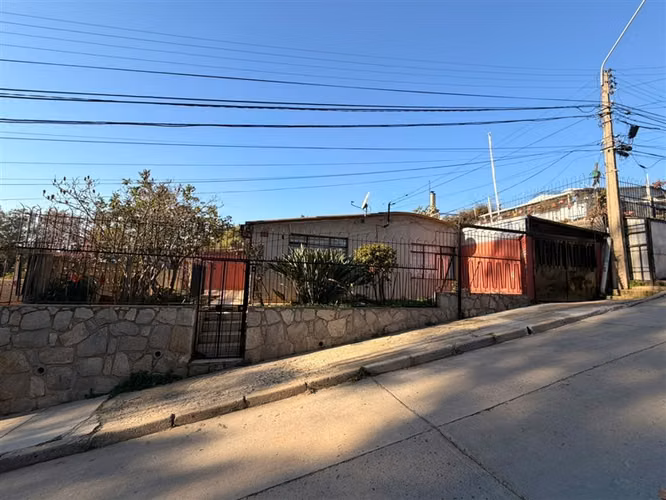 Villa Berlin Placeres Casa en arriendo de 3D 1B est