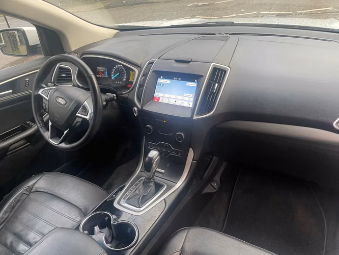 Ford edge