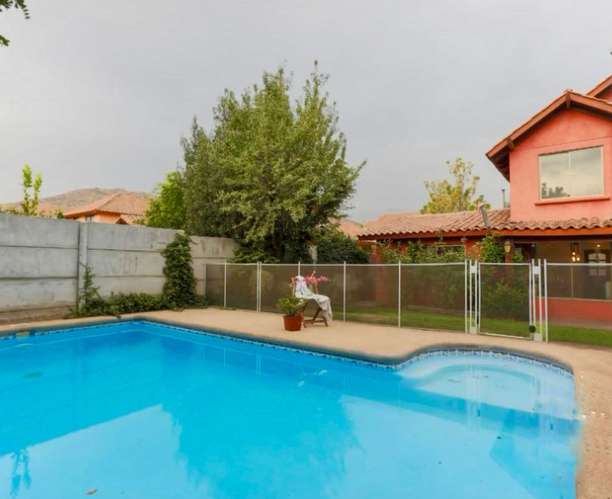 ARRIENDO CASA 4 D 3 B CONDOMINIO CHICUREO NORTE - Imagen 11