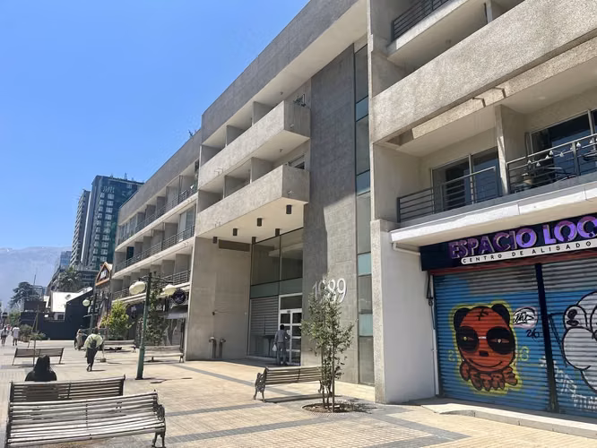 ESTUDIO   CON ESTACIONAMIENTO Y BODEGA  METRO ÑUÑOA