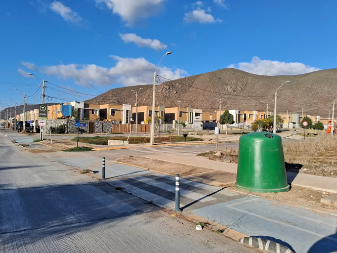 ACOGEDORA CASA ARRIENDO AÑO CORRIDO, COQUIMBO