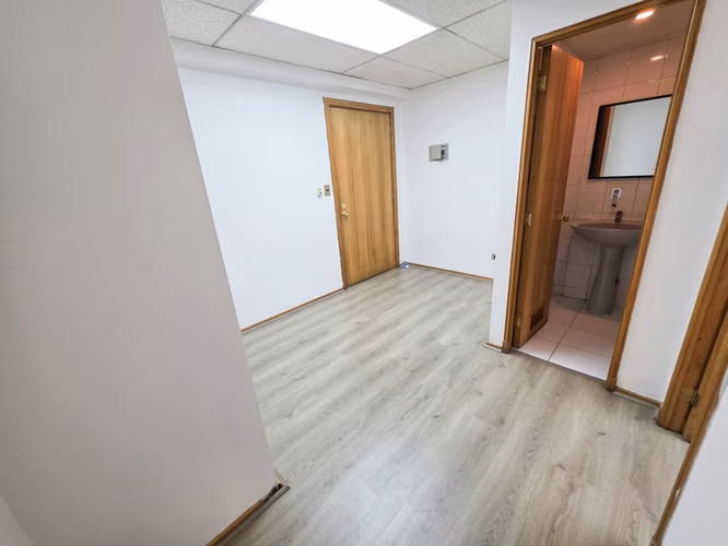 ARRIENDO OFICINA LAS CONDES AV VITACURA
