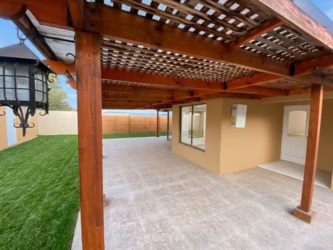 GRAN CASA CON 4D 4B MÁS CABAÑA INDEPENDIENTE TERRAZA QUINCHO