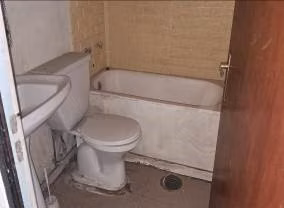 CASA 2 PISOS / 2 DORMITORIOS BAÑO ESTACIONAMIENTO