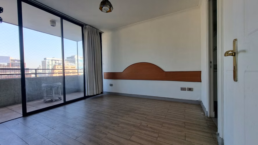 Moderno Departamento en Pleno Providencia (177840)