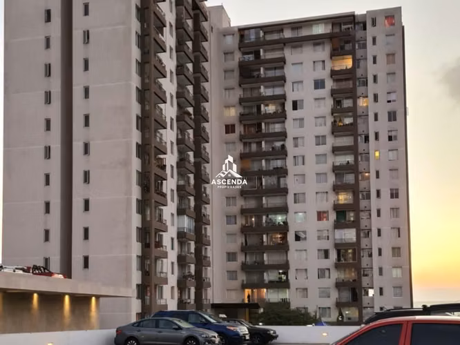 OPORTUNIDAD DE ARRIENDO EN CONDOMINIO DE PRIMERA LINEA