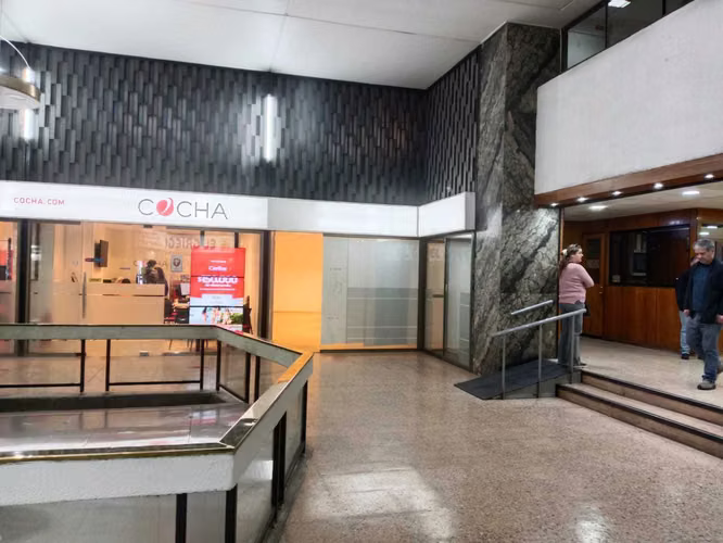 LOCAL COMERCIAL RECIÉN REMODELADO (177847)