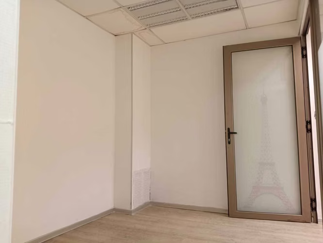 LOCAL COMERCIAL RECIÉN REMODELADO (177847)