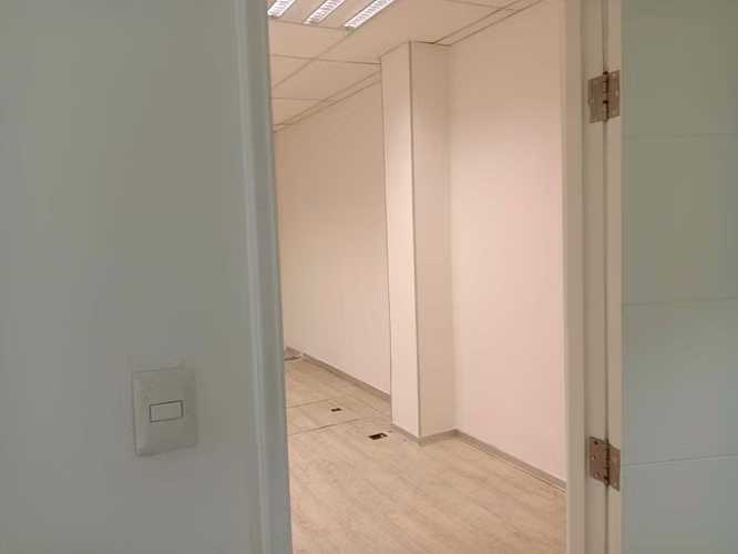 LOCAL COMERCIAL RECIÉN REMODELADO (177847)