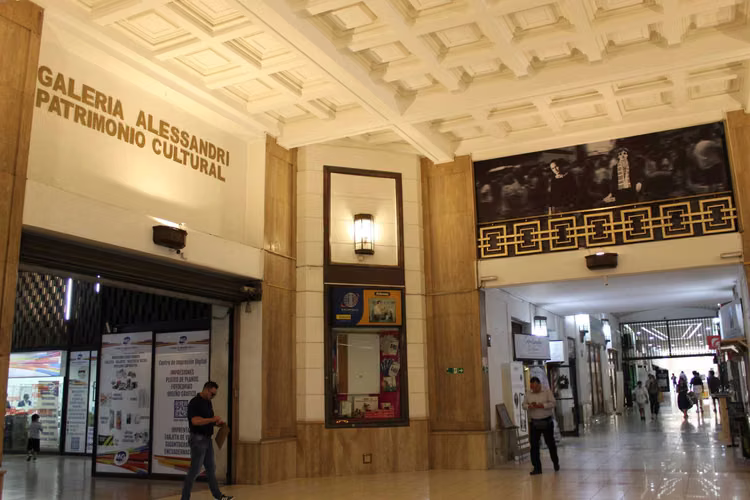LOCAL COMERCIAL RECIÉN REMODELADO (177847)