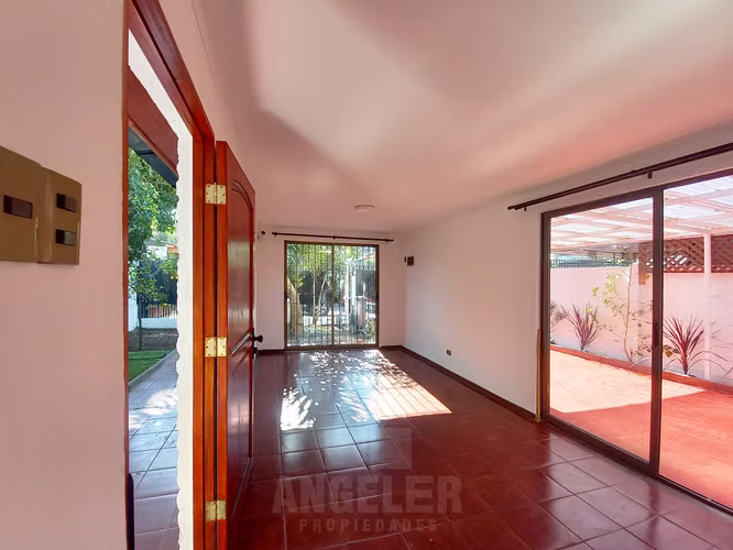 SECTOR VITAL APOQUINDO SUR - CASA @ LAS CONDES