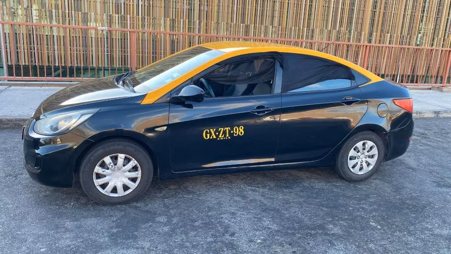 Se Vende Taxi Colectivo 2015 RB