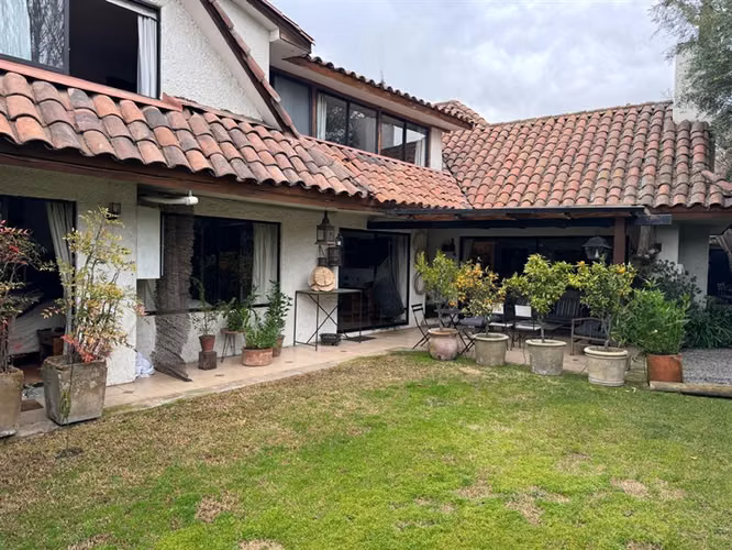 Linda casa con inmejorable ubicación en La Dehesa