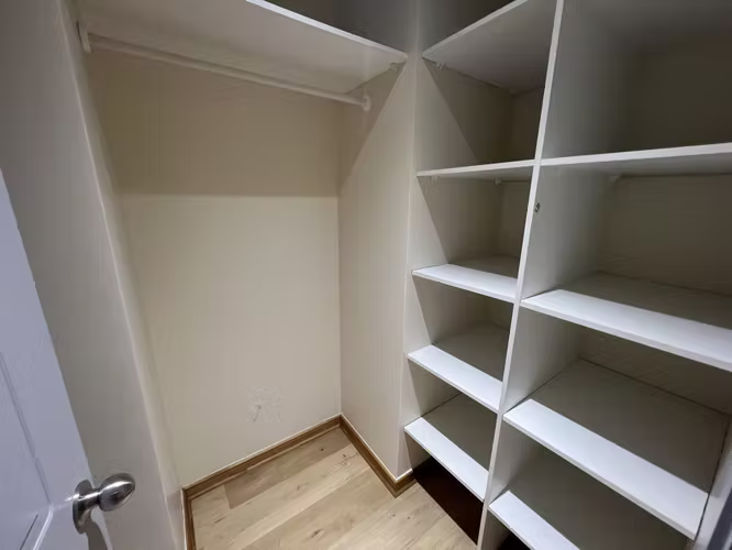 Arriendo en Chillan, departamento PRIMER PISO, 2 dormitorios, 2 baños con estacionamiento (I-a15) - Imagen 9