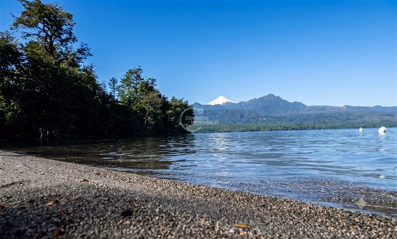 Parcela en venta en Condominio a orillas del Lago Calafquén