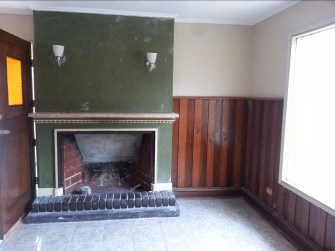 Vende casa para uso comercial, en San Antonio, Barrancas. 9 oficinas.