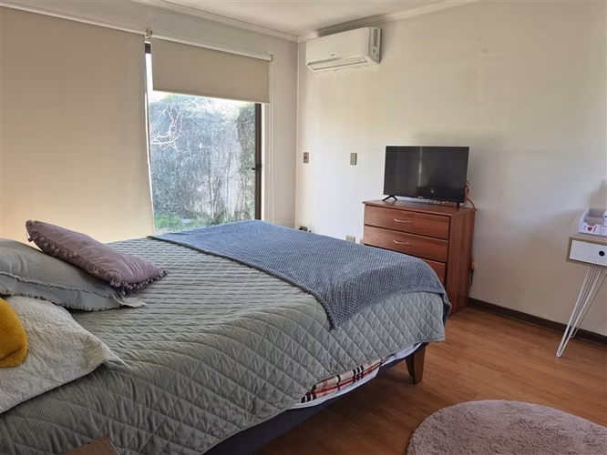Casa en arriendo de 4 dormitori. con piscina , en Rinconada