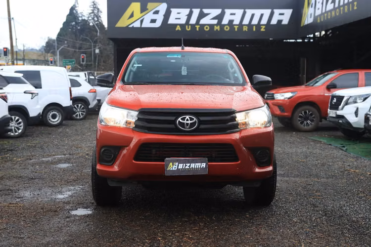 TOYOTA HILUX DX FULL EQUIPO AÑO 2022 2.4 CAJA 6TA AC DCAB
