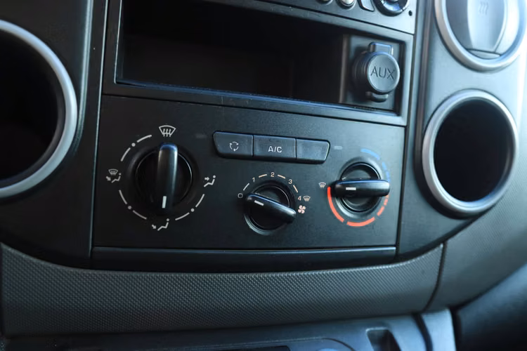 CITROEN BERLINGO FURGON AÑO 2019 FULL AC SOLO 2 DUEÑOS