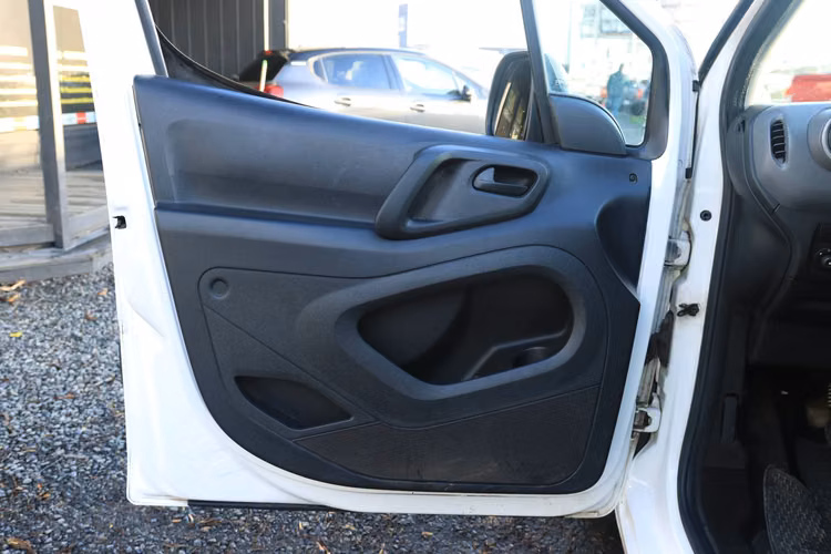 CITROEN BERLINGO FURGON AÑO 2019 FULL AC SOLO 2 DUEÑOS