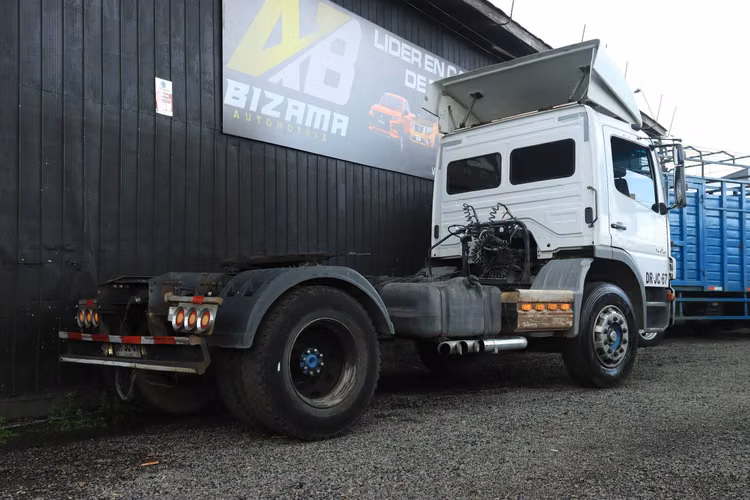 TRACTO CAMION MERCEDES BENZ ATEGO 1725 2012