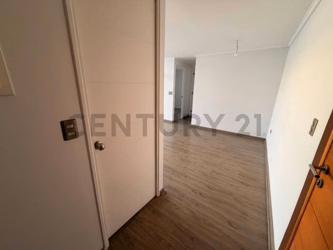 Arriendo departamento a pasos de Juan Cisternas