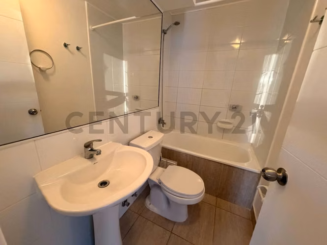 Arriendo departamento a pasos de Juan Cisternas