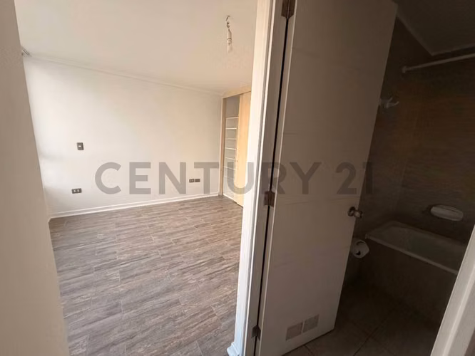 Arriendo departamento a pasos de Juan Cisternas