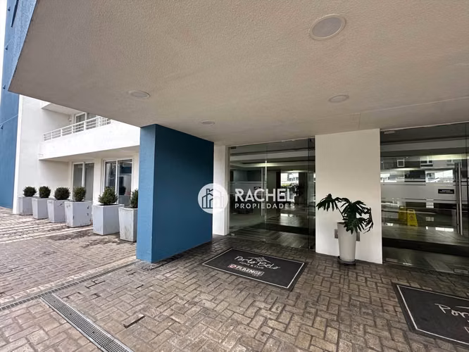 SE ARRIENDA AMPLIO DEPARTAMENTO DE 1 DORMITORIO CON ESTACIONAMIENTO