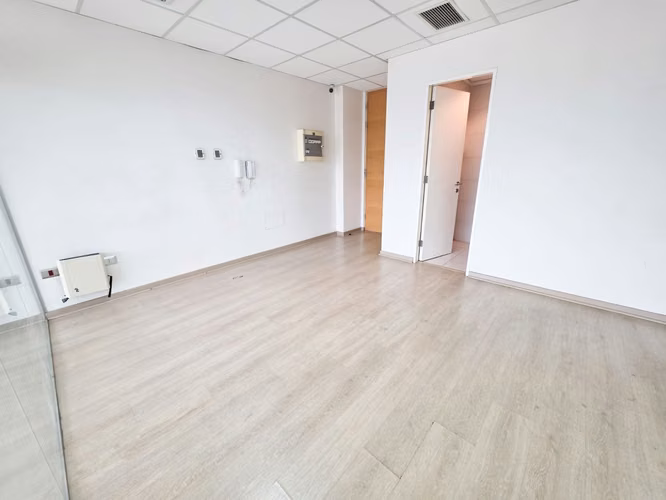 OFICINA EN ARRIENDO MONSEÑOR ESCRIVA DE BALAGUER 148 MT2 - Imagen 12
