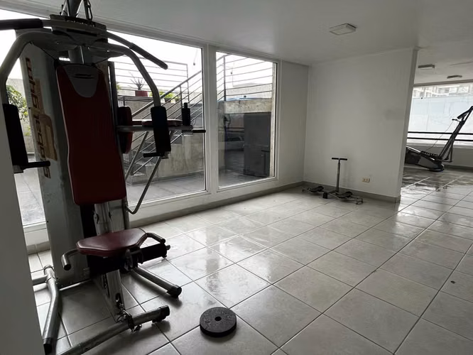 ARRIENDO DPTO SEMI AMOBLADO METRO SANTA ISABEL