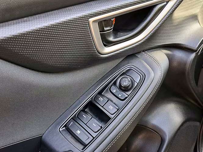 SUBARU FORESTER 2024