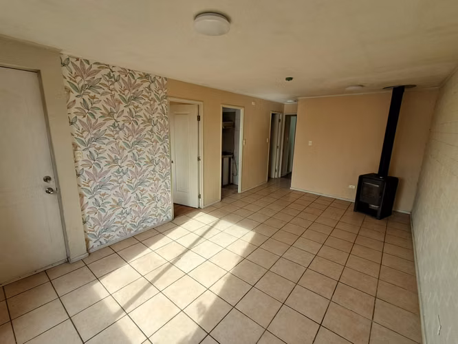  ¡HERMOSA CASA INDIVIDUAL EN VILLA ESCUADRÓN, CORONEL! 