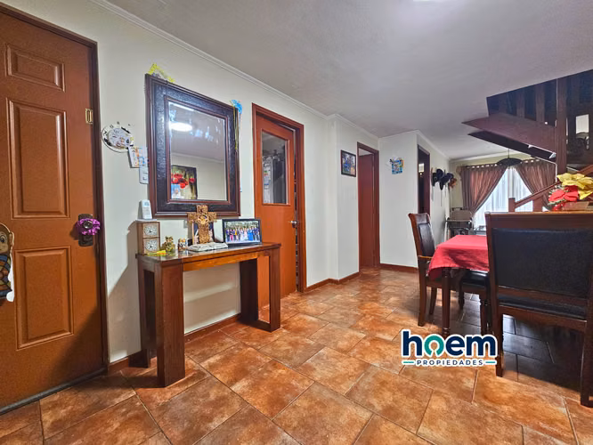 Amplia casa en Villa Doña Ignacia 4, Maule Norte.